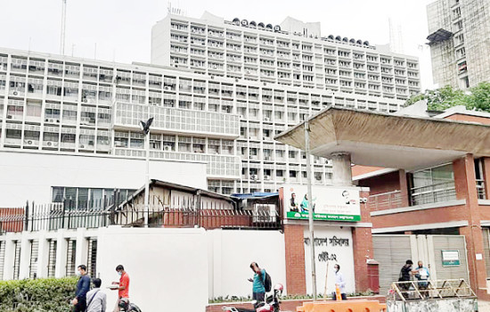 সচিবালয়ে দর্শনার্থী প্রবেশে নিষেধাজ্ঞা