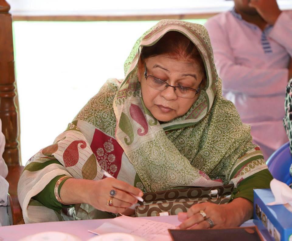 ‘গর্ভে ৭ মাসের সন্তান, হেঁটে-রিকশায় দাউদকান্দি থেকে আগরতলা যাই’