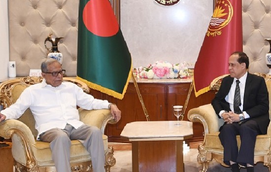 নির্বাচন কমিশনকে সাহসিকতার সাথে দায়িত্ব পালনের আহ্বান রাষ্ট্রপতির
