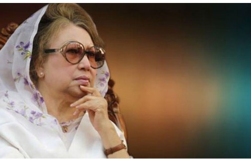 খালেদা জিয়ার পাশে দুই নাতনি