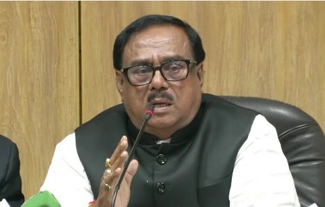 আল্লাহ নিজ হাতে গজব না ফেললে দেশে দুর্ভিক্ষ হবে না : খাদ্যমন্ত্রী