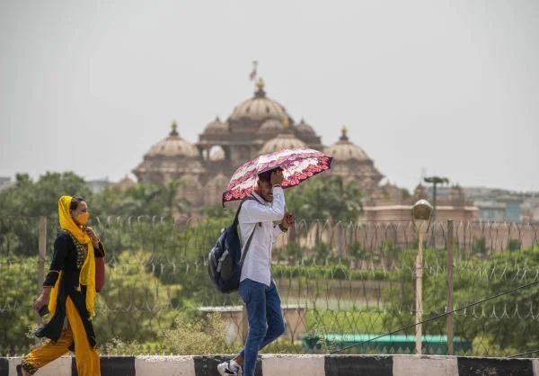 বিশ্বব্যাপী পরিবেশগত সমস্যাগুলি চ্যালেঞ্জের মুখোমুখি — আফরোজা সুলতানা