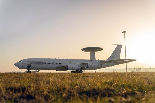 ন্যাটো রোমানিয়ায় AWACS নজরদারি জেট বিমান মোতায়েন — আফরোজা সুলতানা