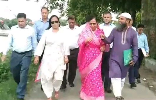 দাউদকান্দি প্লাবন ভুমি মডেল পরিদর্শন করেন করেন মৎস্য ও প্রাণিসম্পদ মন্ত্রণালয়ের  সচিব ডক্টর নাহিদ রশীদ
