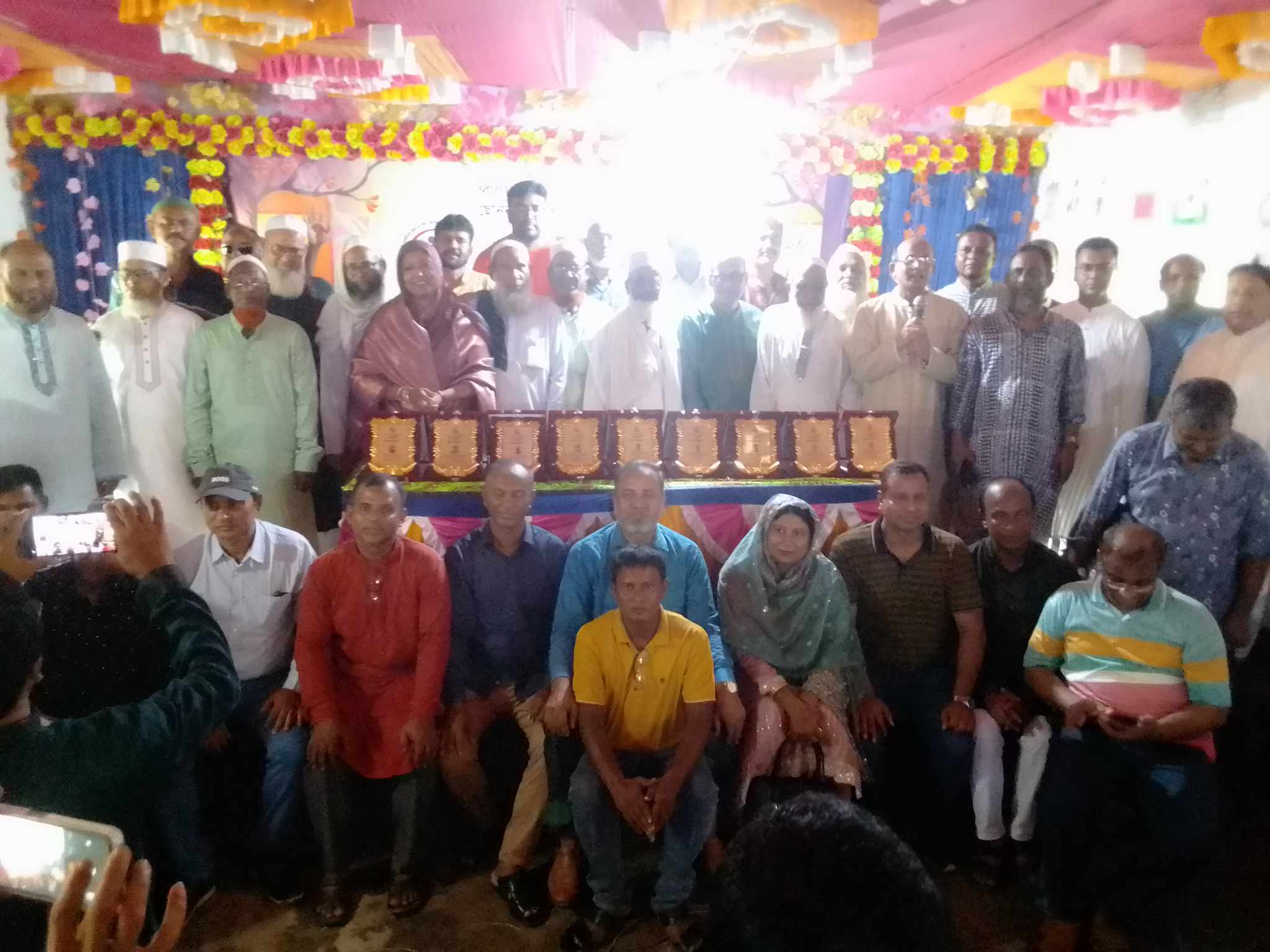 ছোনকা দ্বি-মূখী উচ্চ বিদ্যালয়ের প্রাক্তন শিক্ষার্থীদের পূনর্মিলণী অনুষ্ঠান উদযাপন
