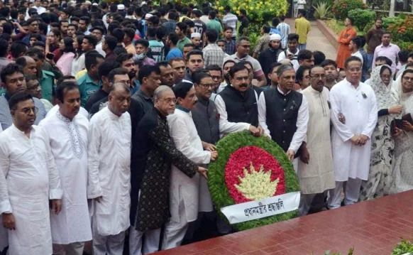 জাতীয় কবি কাজী নজরুল ইসলামের মৃত্যুবার্ষিকী আওয়ামী লীগের কেন্দ্রীয় নির্বাহী কমিটির সাথে পুষ্পস্তবক অর্পণ করেন কুমিল্লা-১ (দাউদকান্দি-তিতাস)’র কৃতি সন্তান আওয়ামী লীগের বিজ্ঞান ও প্রযুক্তি বিষয়ক সম্পাদক ইঞ্জিনিয়ার মো. আবদুস সবুর
