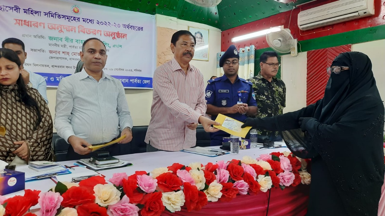 প্রধানমন্ত্রী শেখ হাসিনার বলিষ্ট নেতৃত্বের কারণে নারীদের উন্নয়ন অব্যহত রয়েছে- পার্বত্য মন্ত্রী বীর বাহাদুর উশৈসিং
