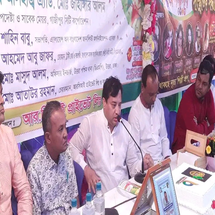 সংবাদকর্মীদের দক্ষতা গড়ে তুলতে রাষ্ট্রকে উদ্যোগী ভুমিকা নিতে হবে