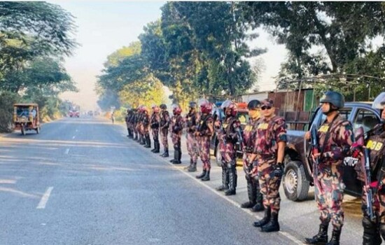 সারা দেশে ২৩০ প্লাটুন বিজিবি মোতায়েন
