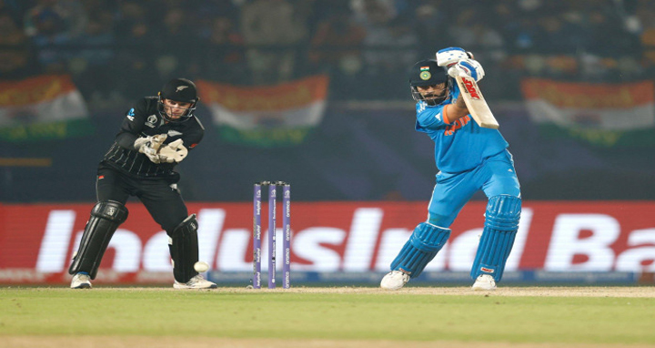 ফাইনালে ওঠার লড়াইয়ে নিউজিল্যান্ডের সামনে ভারতের রান পাহাড়