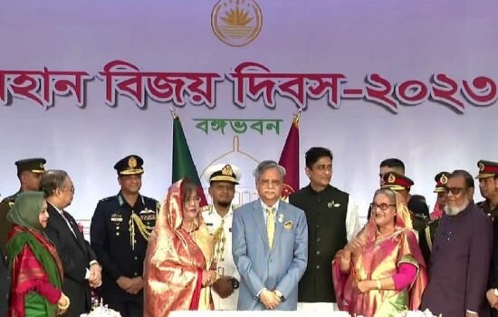 রাষ্ট্রপতির সংবর্ধনায় বঙ্গভবনে প্রধানমন্ত্রী