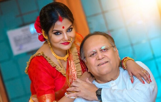 পৌঢ় অভিনেতাকে বিয়ে: ‘শারীরিক সম্পর্ক’ নিয়ে মুখ খুললেন অভিনেত্রী!