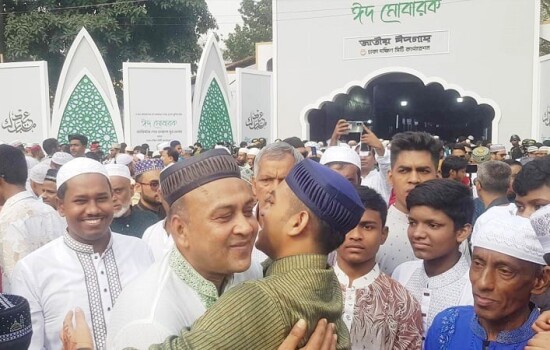 জাতীয় ঈদগাহে ঈদের প্রধান জামাত অনুষ্ঠিত
