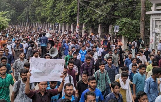 হাইকোর্টের রায় প্রত্যাখ্যান, কোটার বিরুদ্ধে উত্তাল ঢাবি