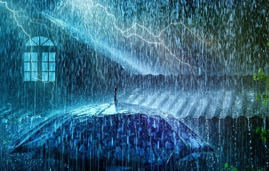 ৪ বিভাগে ভারী বর্ষণের আভাস, ভূমিধসের আশঙ্কা
