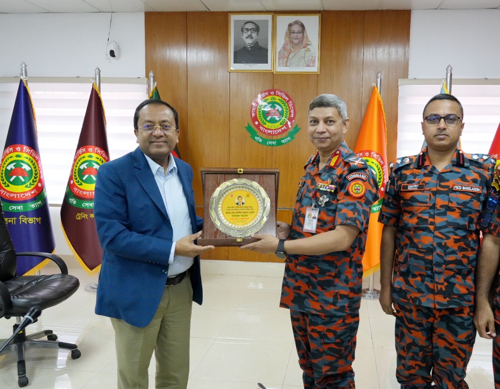 ফায়ার সার্ভিস অধিদপ্তর পরিদর্শন করলেন সুরক্ষা সেবা বিভাগের সিনিয়র সচিব