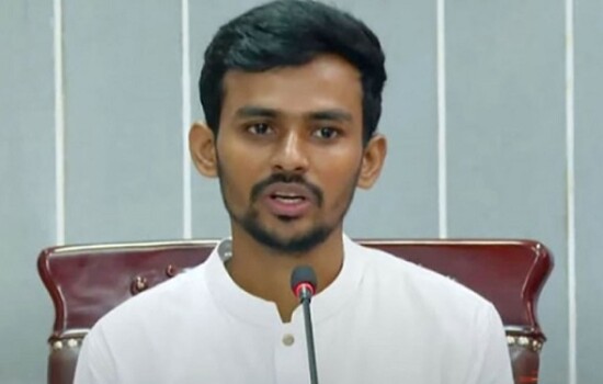 ‘বন্যা পরিকল্পিত দুর্যোগ’ সহযোগিতার আহ্বান উপদেষ্টা আসিফের