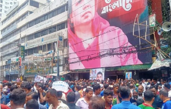 নয়াপল্টনে মিছিল নিয়ে জড়ো হচ্ছেন নেতাকর্মীরা