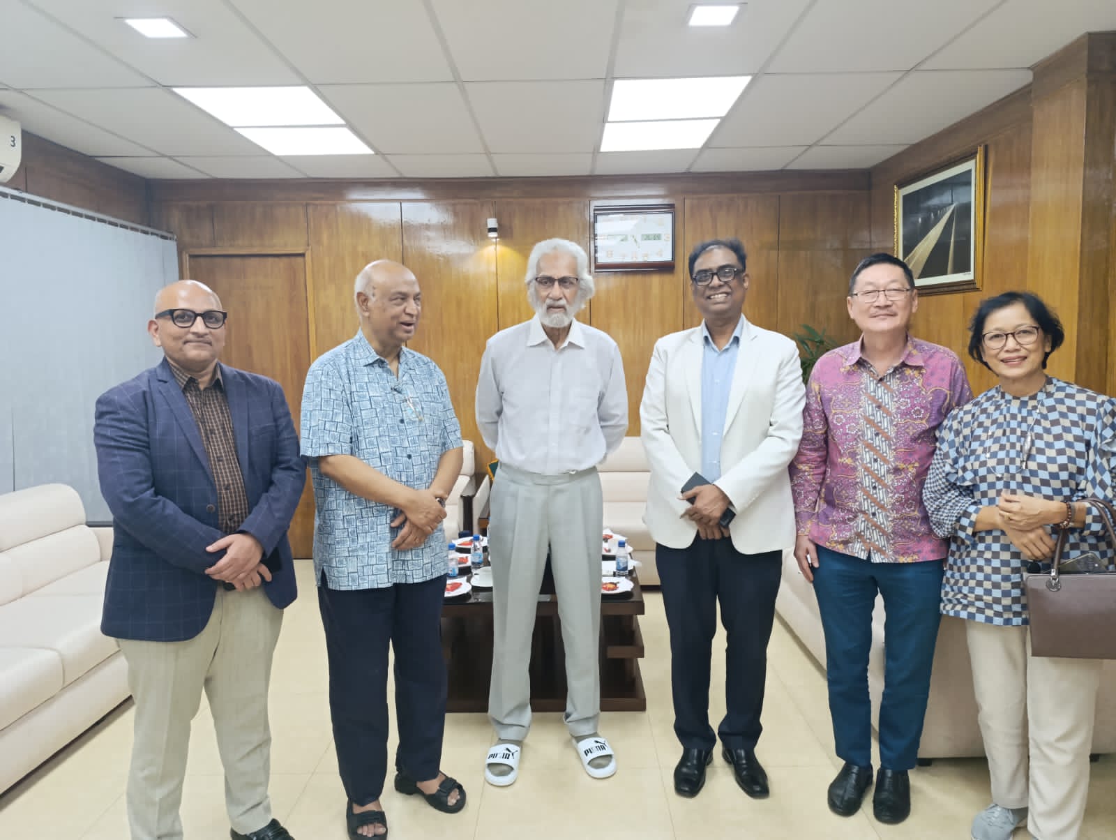 “স্থানীয় সরকার উপদেষ্টার সাথে সিরডাপ মহাপরিচালকের বৈঠক অনুষ্ঠিত”