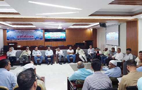 প্রধান উপদেষ্টার সঙ্গে সাক্ষাৎ করবেন ২৫ ক্যাডারের কর্মকর্তারা