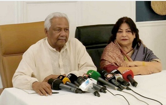 দীর্ঘ ৮ বছর পর দেশে ফিরলেন সাবেক শিক্ষামন্ত্রী ড. এম ওসমান ফারুক