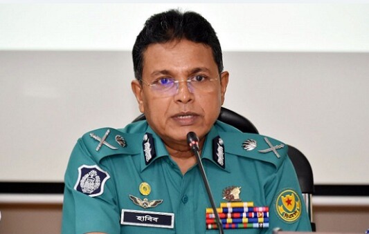 সাবেক ডিএমপি কমিশনারসহ ১৭ পুলিশের বিরুদ্ধে গ্রেপ্তারি পরোয়ানা