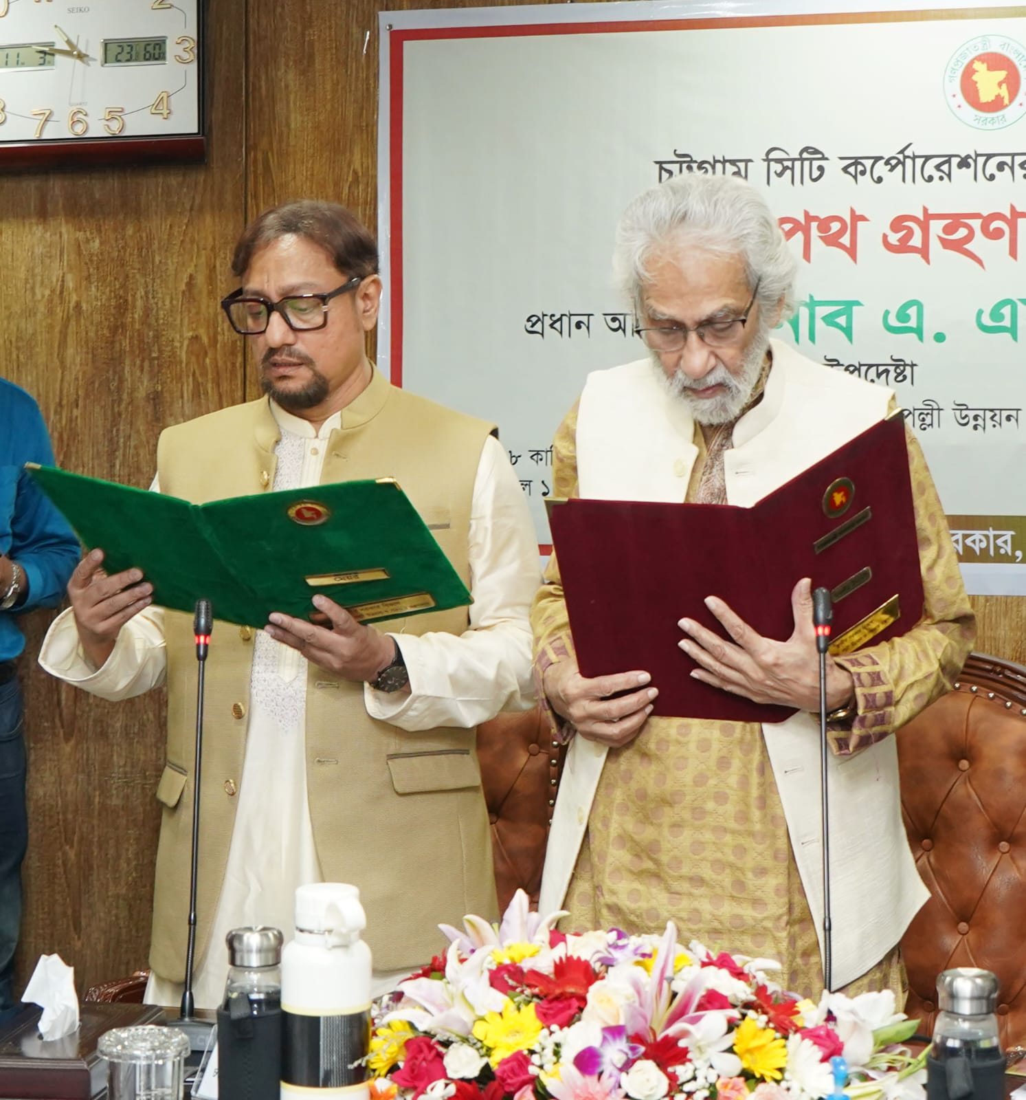 “শপথ নিলেন চট্টগ্রাম সিটি মেয়র”