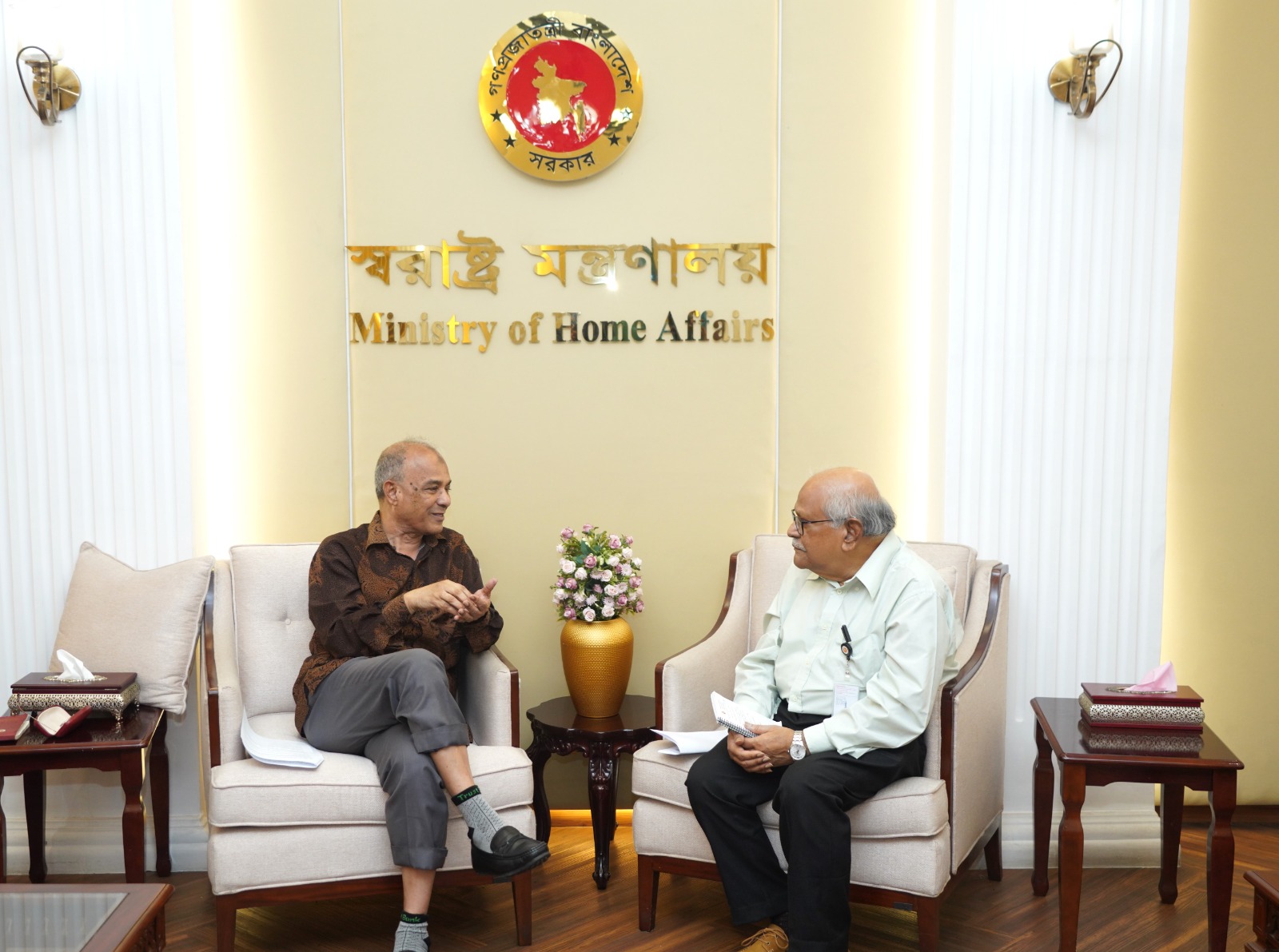 পুলিশ ভেরিফিকেশনের ক্ষেত্রে রাজনৈতিক পরিচয় বিবেচনা করা হবে না- পুলিশ সংস্কার কমিশন চেয়ারম্যান