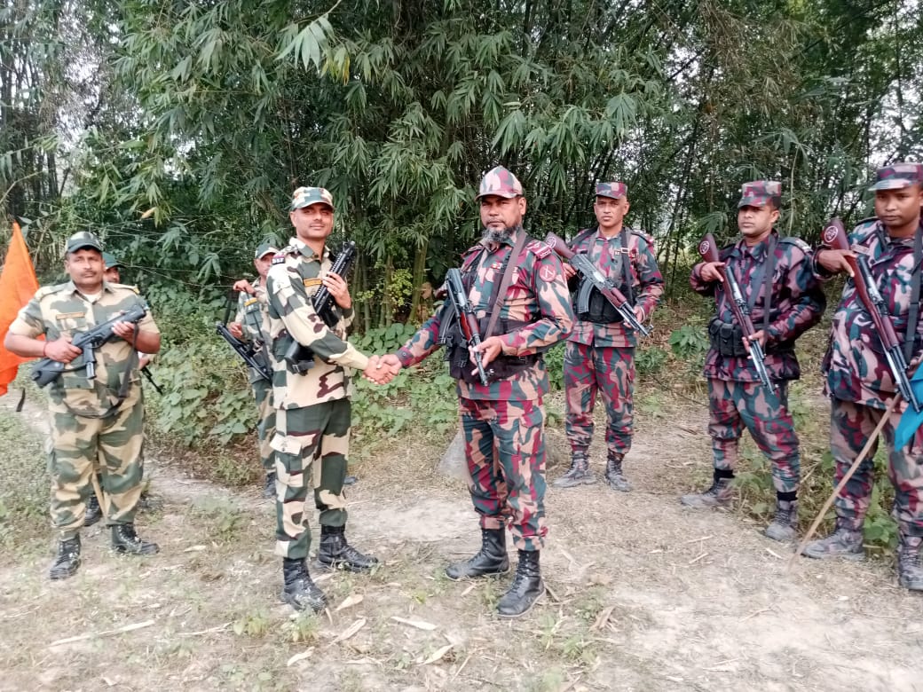 জয়পুরহাটের পাঁচবিবির ঘোনাপাড়া সীমান্তে তারকাটা অপসারণ না হলেও পরিস্থিতি শান্ত রয়েছে