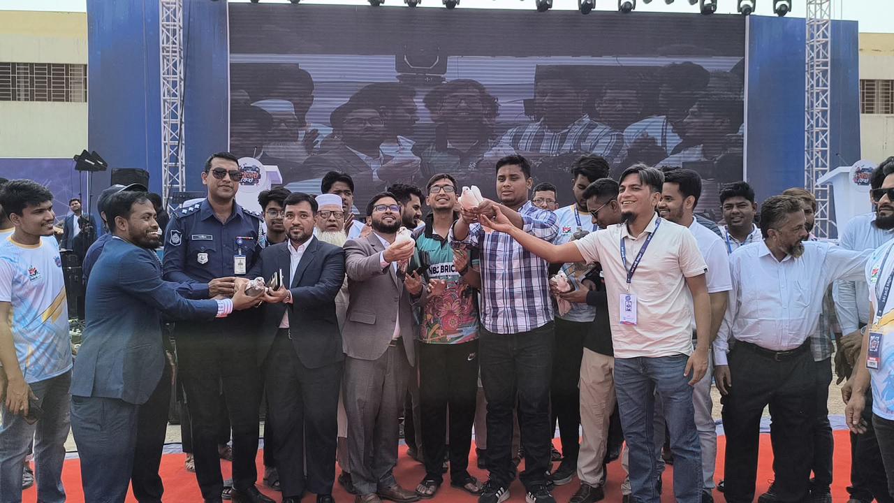 দেবিদ্বারে হাসনাত আব্দুল্লাহর আয়োজনে ৩দিন ব্যাপী ‘ষ্টুডেন্ট ফেষ্ট’ উদ্ভোধন