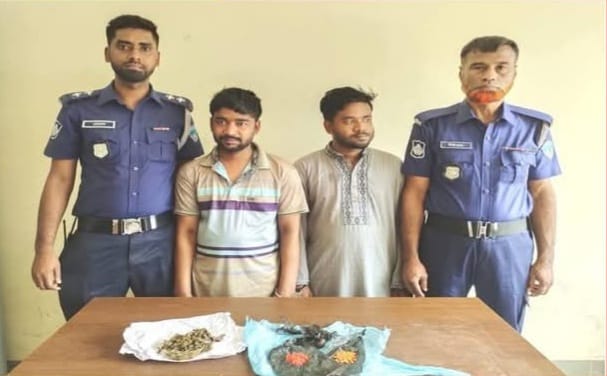 ফুলগাজীতে যৌথবাহিনীর অভিযান ইয়াবা ও গাঁজাসহ ২ জন আটক