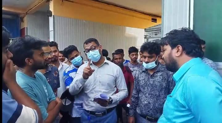 চট্টগ্রামর পটিয়ায় ফুলকলির বর্জ্য পরিবেশ দূষণ ও সংকটে : এলাকাবাসী ও পরিবেশ কর্মীদের ক্ষোভ!