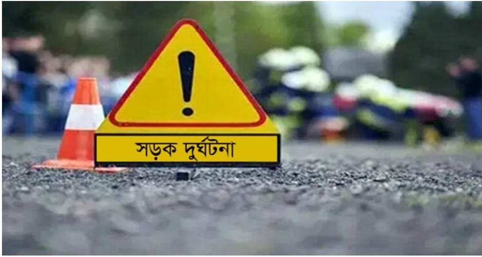 গজারিয়ায় বাসের ধাক্কায় এক সিএনজি যাত্রী নিহত, আহত ৩
