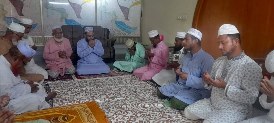 দানবীর আলহাজ্ব বশির আহমদ সাহেবের মাতার মৃত্যুবার্ষিকীতে দোয়া মাহফিল অনুষ্ঠিত