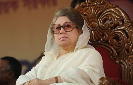 খালেদা জিয়াকে বিদেশে নিতে প্রস্তুত কাতারের এয়ার অ্যাম্বুলেন্স