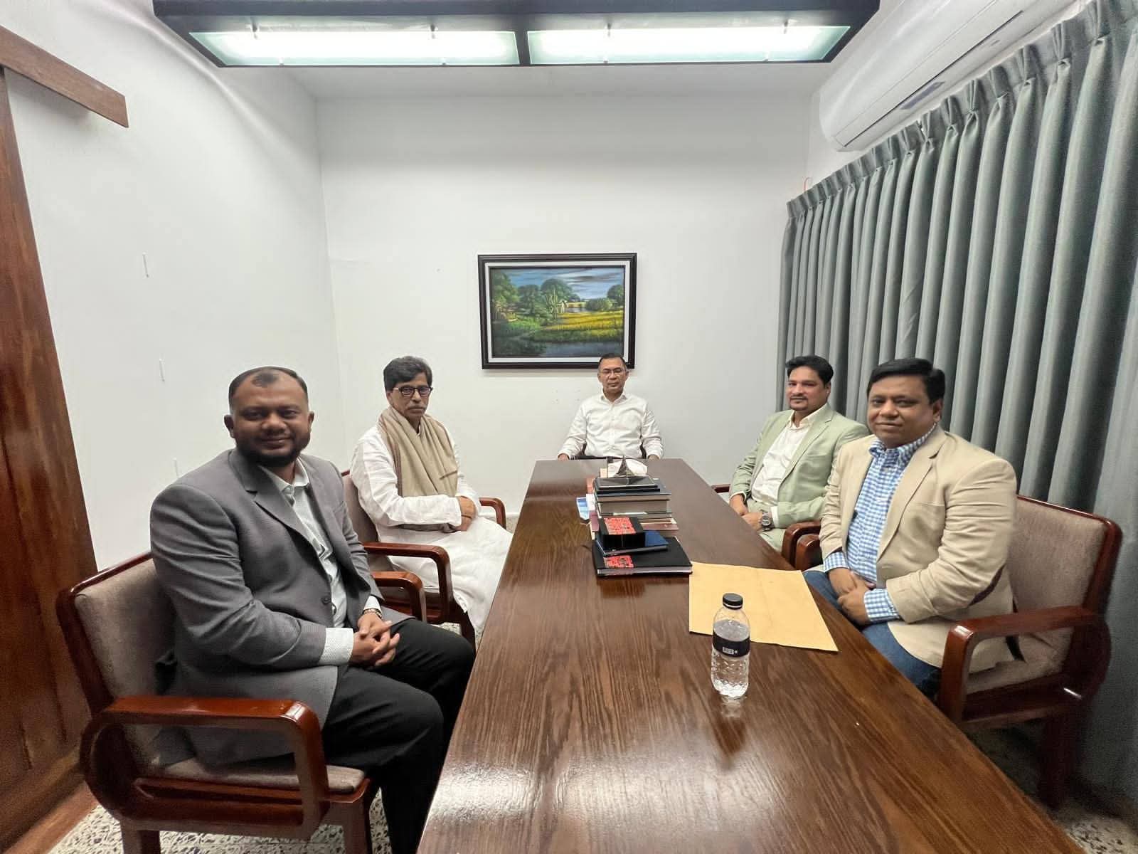 তারেক রহমান–হাজী ইয়াছিন বৈঠক: কুমিল্লা দক্ষিণে নির্বাচনী সমন্বয়ের দায়িত্ব পেলেন ইয়াছিন