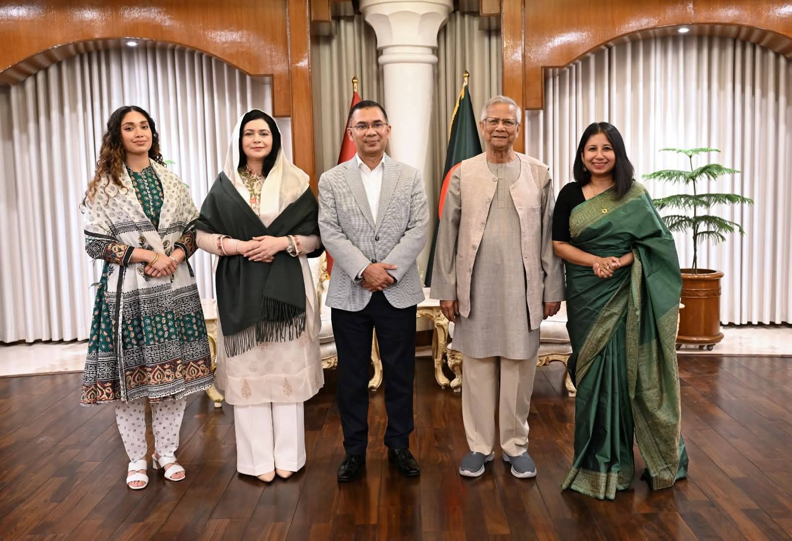 যমুনায় সৌজন্য সাক্ষাৎ: রাজনীতির সংলাপে নতুন মাত্রা