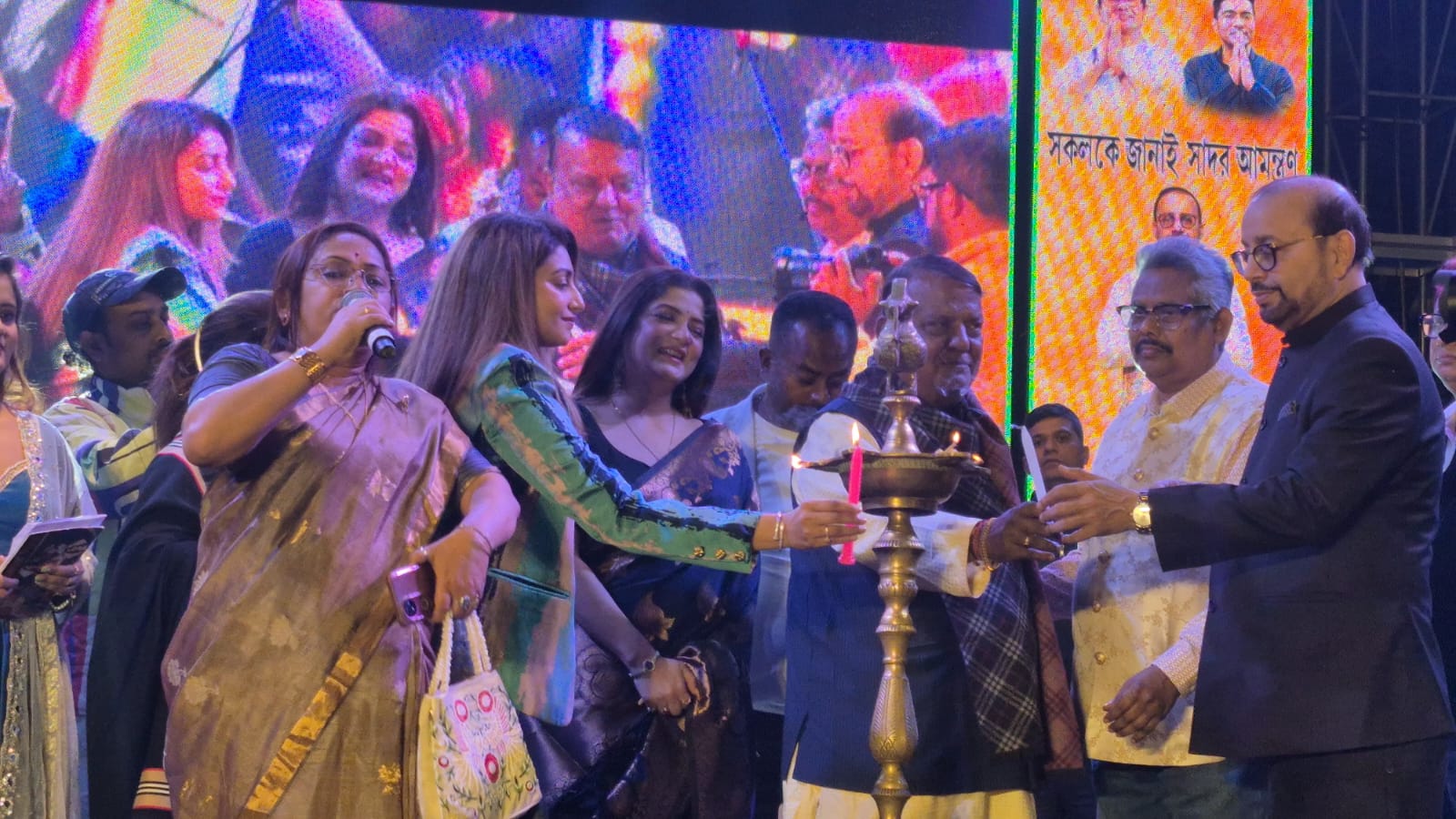 কাশীপুর বেলগাছিয়া কেন্দ্র তৃণমূল কংগ্রেস আয়োজিত– ফুড ফেস্টিভ্যালের শুভ সূচনা হলো।