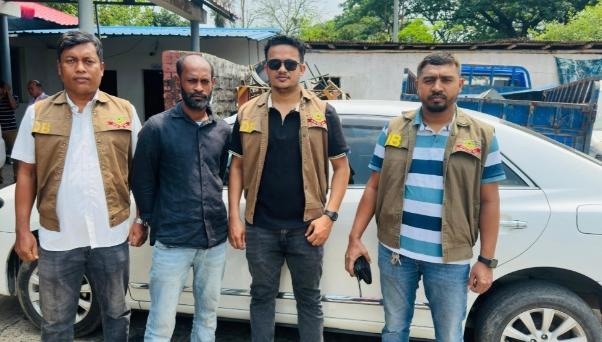পাঁচলাইশে গাড়ি চুরি,চোরসহ গাড়ি উদ্ধার।