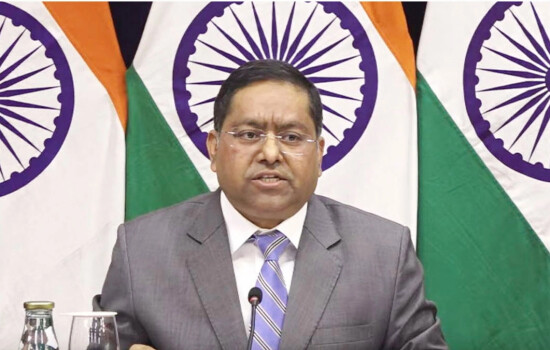 হরমুজ প্রণালীতে গুলি: ইরানের রাষ্ট্রদূতকে তলব ভারতের, বাড়ছে আঞ্চলিক উত্তেজনা
