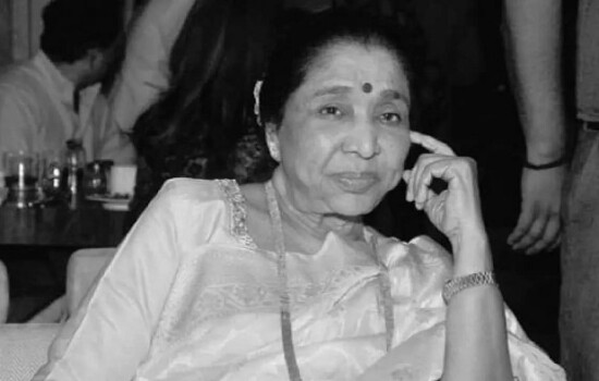 কিংবদন্তি সংগীতশিল্পী Asha Bhosle আর নেই