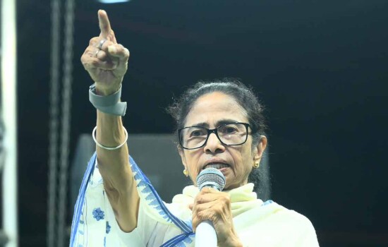 পশ্চিমবঙ্গে তৃণমূলের দুর্বলতা: ৮ কারণে চাপে মমতা বন্দ্যোপাধ্যায়