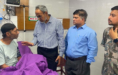 হৃদরোগজনিত সমস্যায় হাসপাতালে রামিসার বাবা হান্নান মোল্লা, দেখতে গেলেন বিএনপি নেতা ডা. রফিকুল ইসলাম