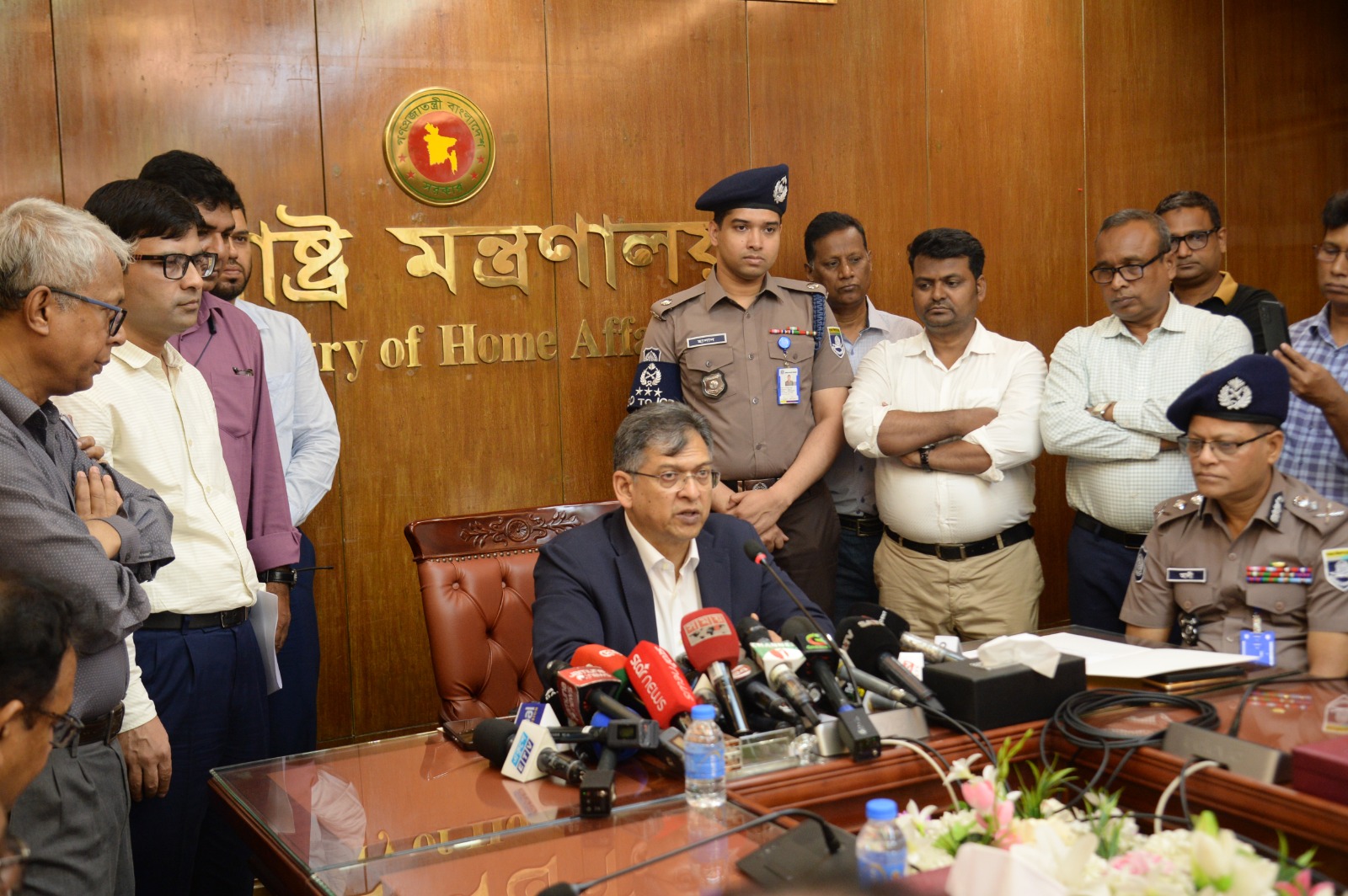 নৈতিক মনোবল বৃদ্ধির মাধ্যমে পুলিশ বাহিনীকে আরও জনবান্ধব করা হচ্ছে: স্বরাষ্ট্রমন্ত্রী