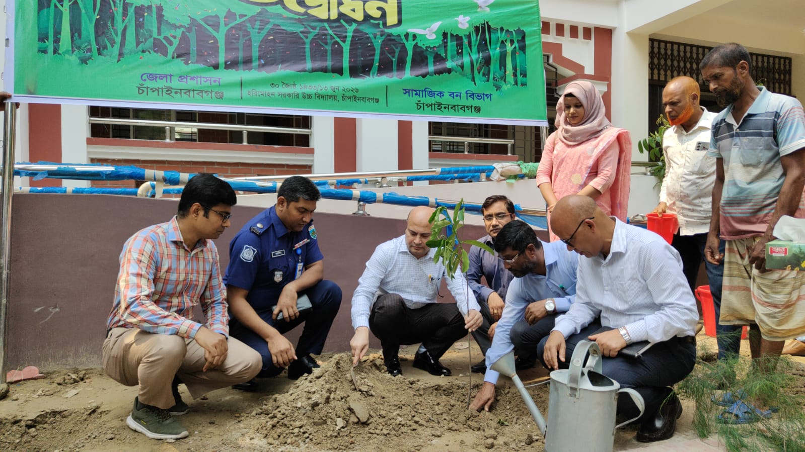 চাঁপাইনবাবগঞ্জে ৫ বছরে ২৫ কোটি বৃক্ষরোপণ কর্মসূচির শুভ উদ্বোধন করেন ——–ডিসি আবু ছালেহ মোঃ মুসা জঙ্গী