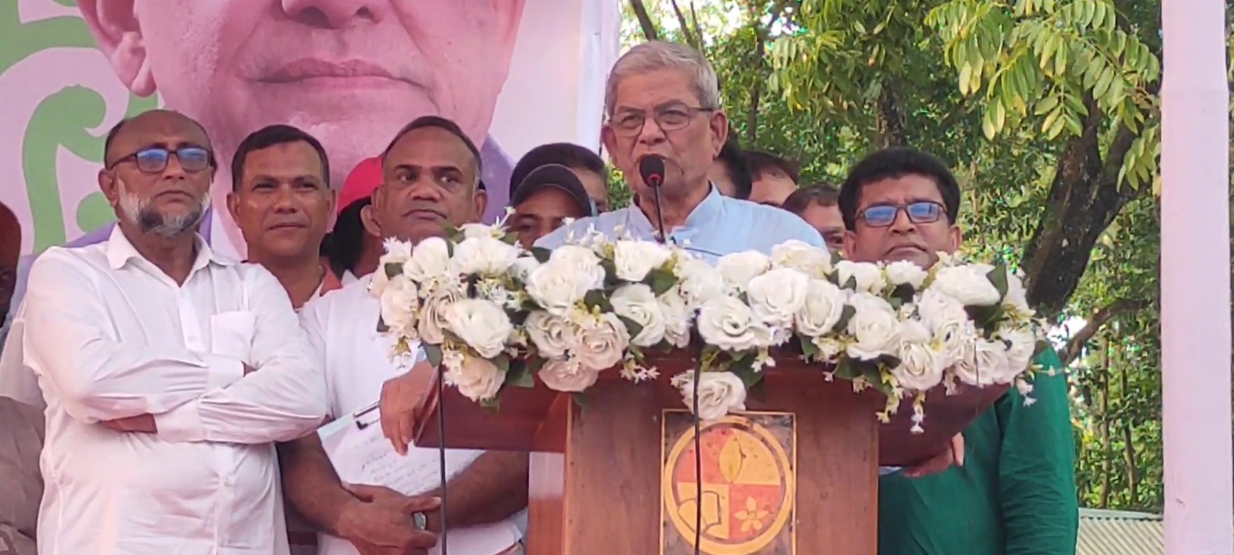 পতিত সরকারকে গায়ের জোরে ক্ষমতায় থাকতে গিয়ে সদলবলে পালাতে হয়েছে  – মির্জা ফখরুল